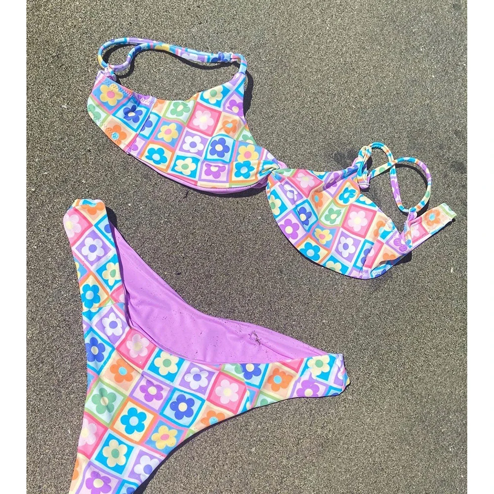 2021 m. Brazilijos gėlių spausdinti maudymosi kostiumėlis Triangle micro bikini komplektas String aukštos sumažinti maudymosi kostiumėliai moterims, Maudymosi kostiumas Seksualus maudymosi kostiumas