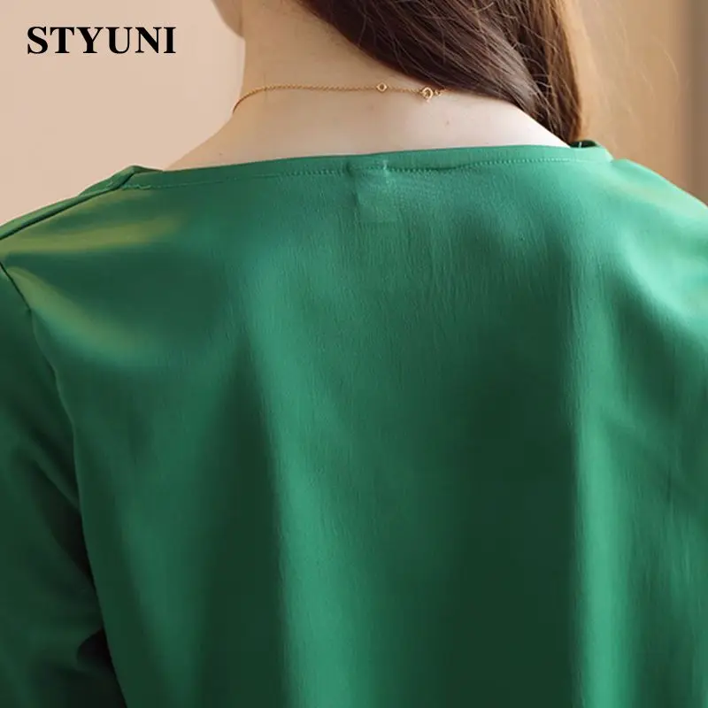 Pagalvė apykaklės marškinėliai moteriška 2022 m. pavasarį naujas korėjos stiliaus mados šviesos brandaus stiliaus maža seksuali vientisa spalva prarasti šifono viršų
